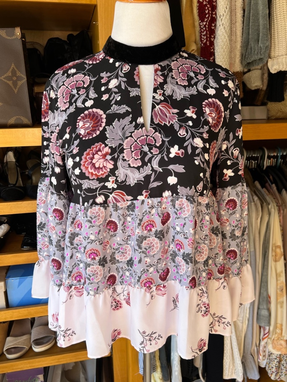 LOFT Floral Tiered Long-Sleeve Blouse with velvet neck band